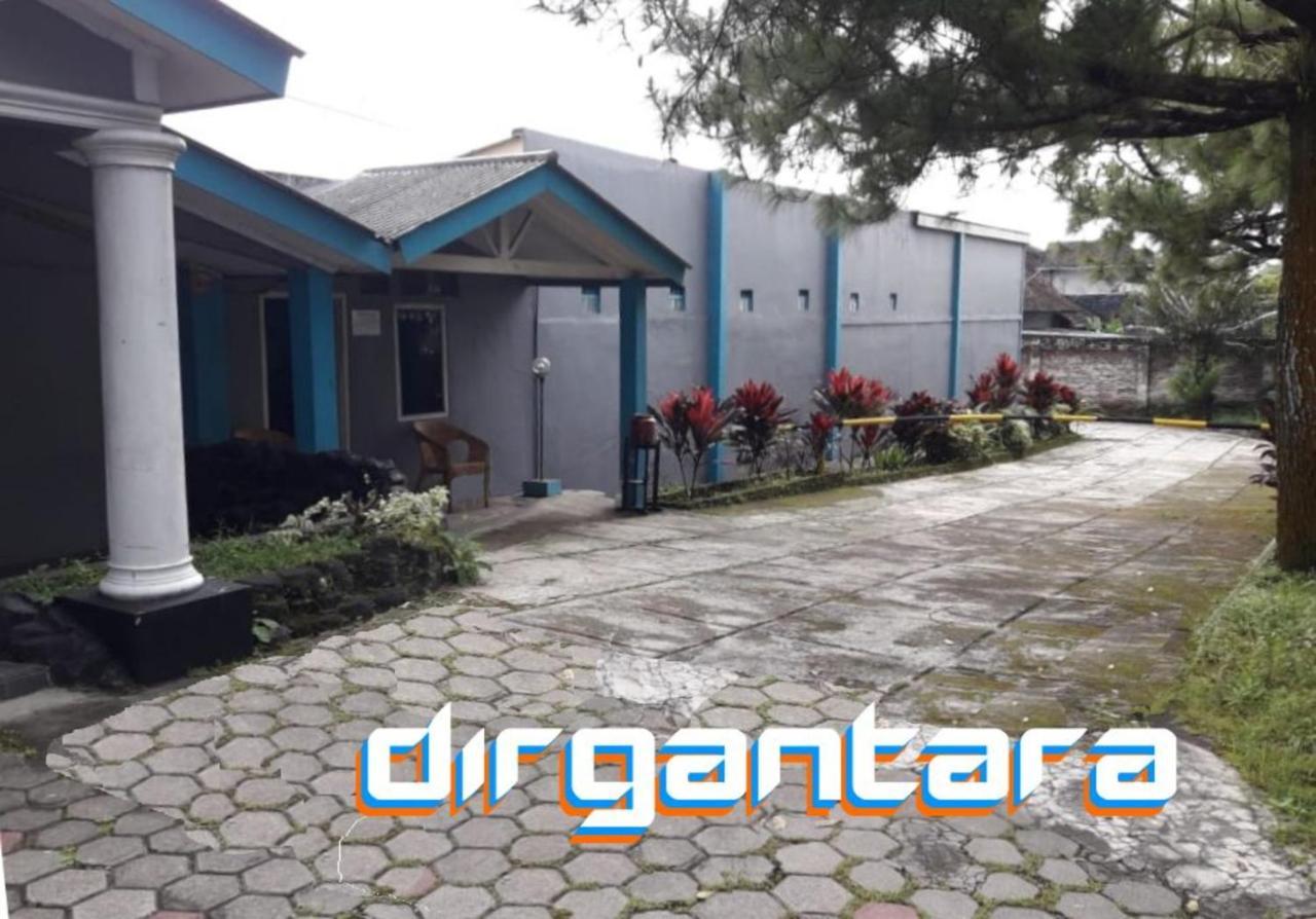 Hotel Dirgantara Parakan  Buitenkant foto
