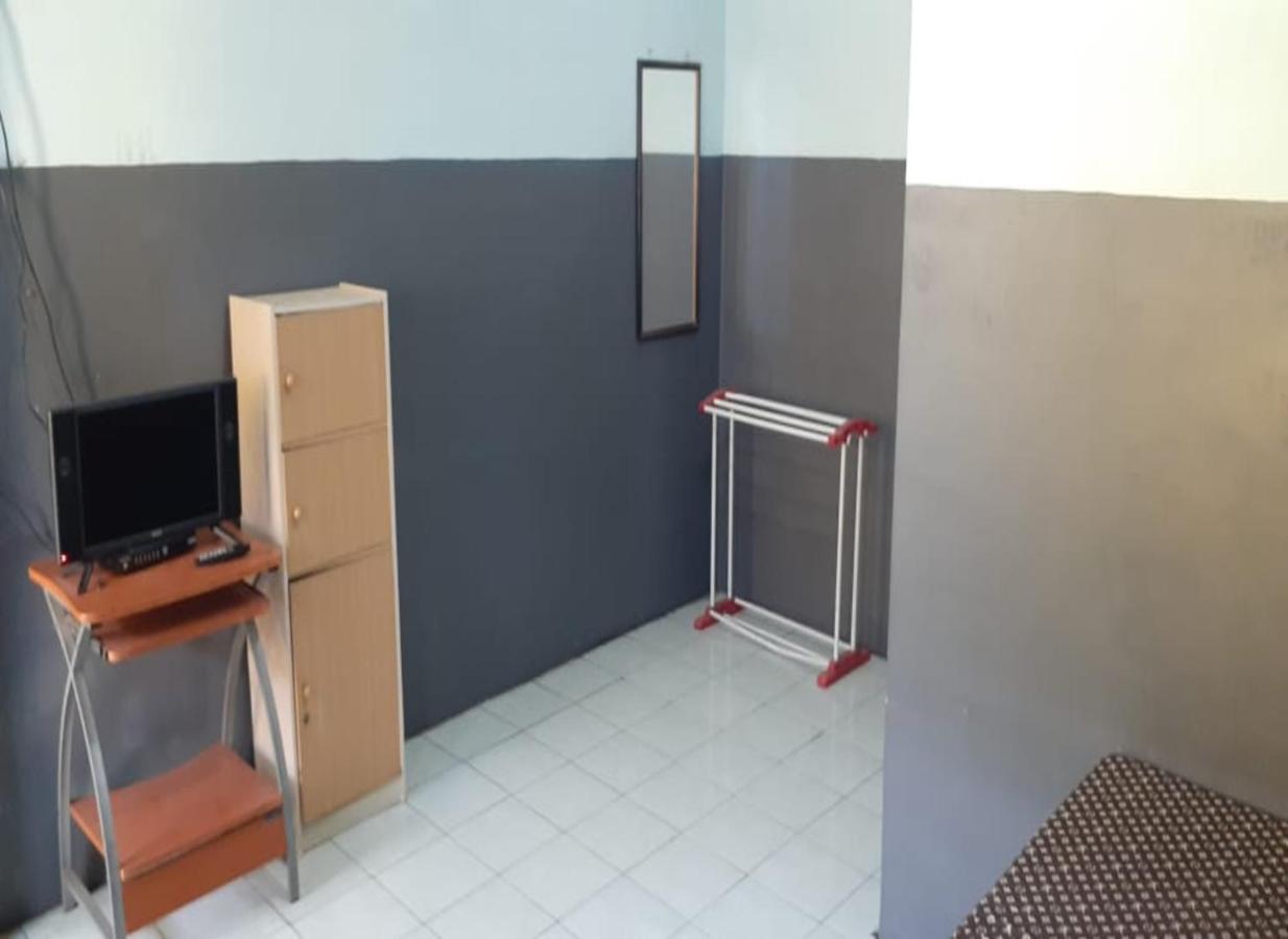 Hotel Dirgantara Parakan  Buitenkant foto