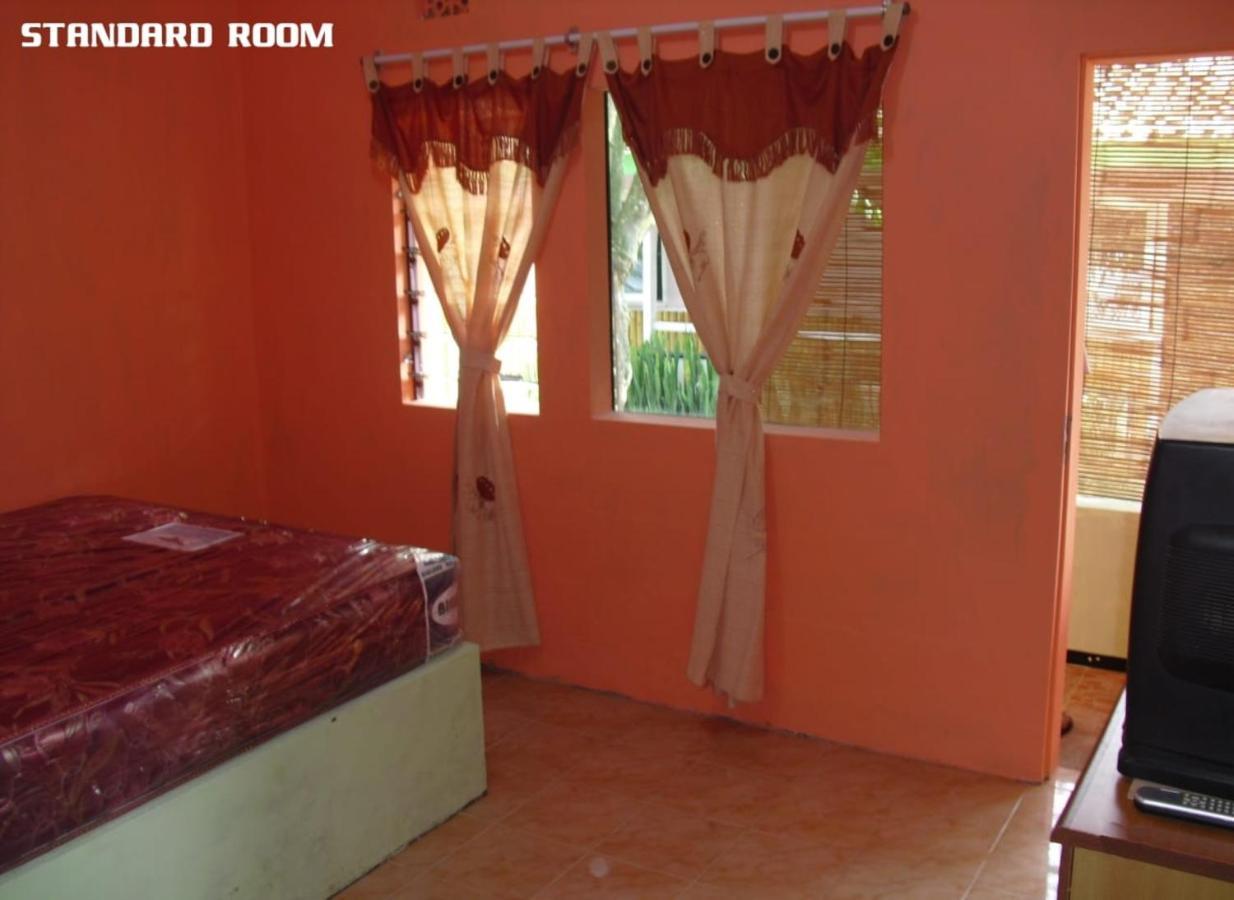 Hotel Dirgantara Parakan  Buitenkant foto