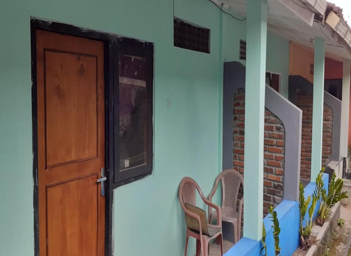 Hotel Dirgantara Parakan  Buitenkant foto